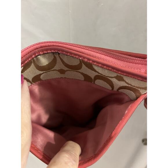 Coach Pink Tan Crossbody Bag Some Stains As Is 7.5 X9 - Picture 8 of 16